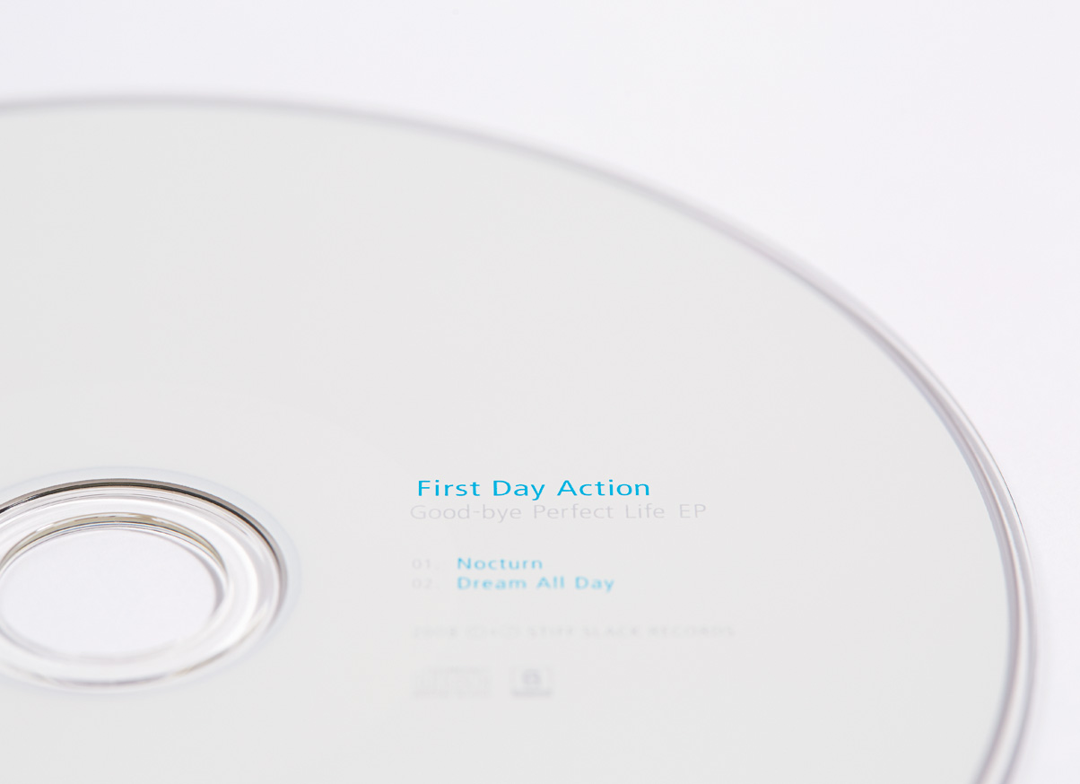 first day action / Good-bye Perfect Life